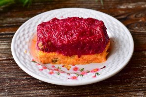 Салат "Дюймовочка" со свеклой