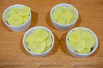 Порционная картофельная запеканка с мясом в формочках Порционная картофельная запеканка с мясом в формочках
