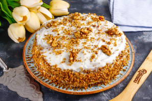 Песочный торт с орехами