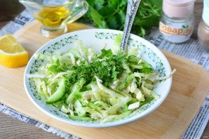 Салат с курицей и белокочанной капустой Салат с курицей и белокочанной капустой