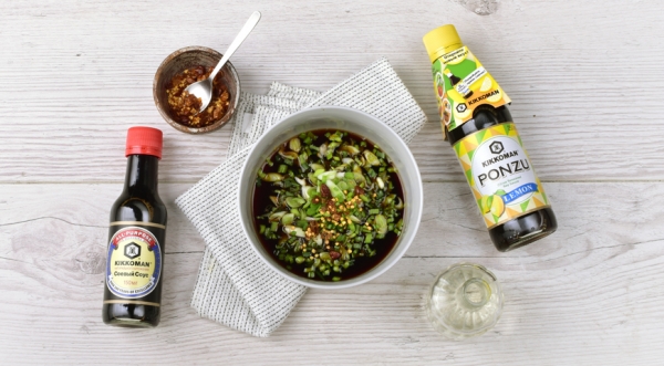 Салат из гречневой лапши с огурцами, редисом, арахисом и соевой заправкой, пошаговый рецепт с фото Салат из гречневой лапши с огурцами, редисом, арахисом и соевой заправкой, пошаговый рецепт с фото