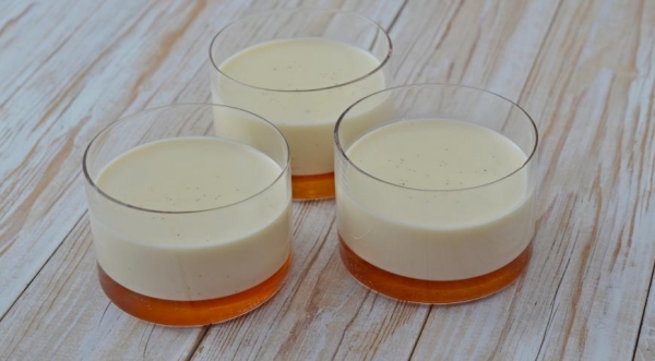 Панна-котта с апельсиновой карамелью и штрейзелем, пошаговый рецепт с фото Панна-котта с апельсиновой карамелью и штрейзелем, пошаговый рецепт с фото