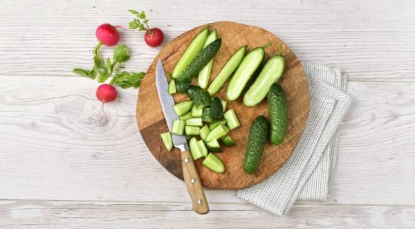 Салат из гречневой лапши с огурцами, редисом, арахисом и соевой заправкой, пошаговый рецепт с фото Салат из гречневой лапши с огурцами, редисом, арахисом и соевой заправкой, пошаговый рецепт с фото