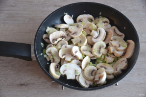 Зеленая гречка с грибами Зеленая гречка с грибами