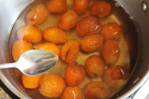 Абрикосовое варенье "Королевское" Абрикосовое варенье "Королевское"