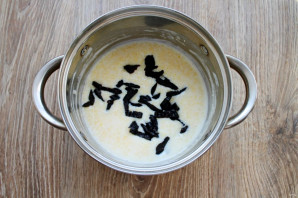 Кукурузная каша с черносливом Кукурузная каша с черносливом