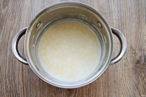 Кукурузная каша с черносливом Кукурузная каша с черносливом