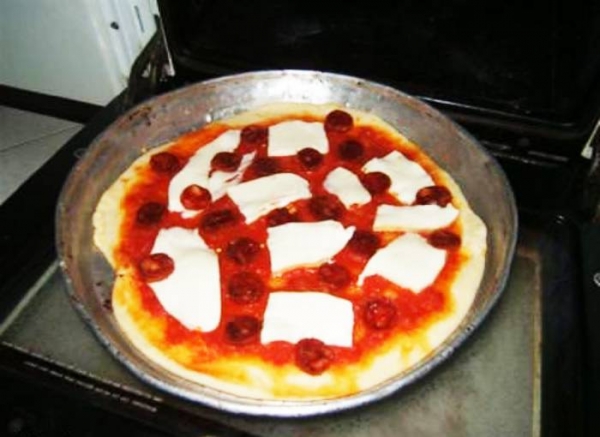 Пицца в духовке — рецепты начинки в домашних условиях
Пицца в духовке — рецепты начинки в домашних условиях