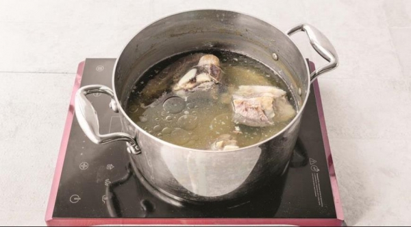 Весенний суп из говядины с щавелем и шпинатом, пошаговый рецепт с фото