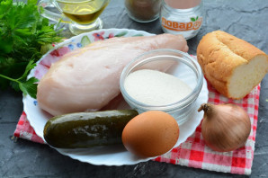 Котлеты с солеными огурцами Котлеты с солеными огурцами