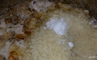 Рисовая каша со свининой Рисовая каша со свининой