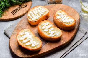 Советские бутерброды со шпротами Советские бутерброды со шпротами