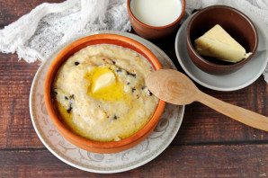 Кукурузная каша с черносливом Кукурузная каша с черносливом