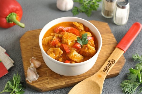 Паприкаш из индейки Паприкаш из индейки