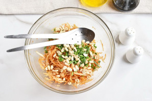 Салат с куриной грудкой и капустой Салат с куриной грудкой и капустой