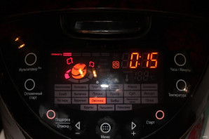 Компот из замороженных ягод в мультиварке