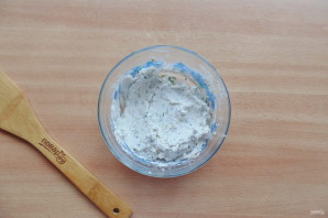 Рулетики из баклажанов с творогом и грецкими орехами