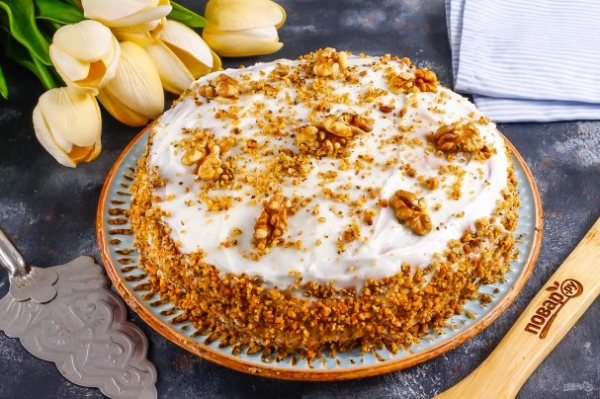 Песочный торт с орехами