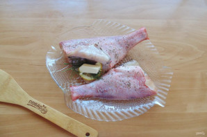 Морской окунь в духовке с лимоном Морской окунь в духовке с лимоном