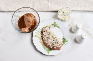 Салат с куриной грудкой и капустой Салат с куриной грудкой и капустой