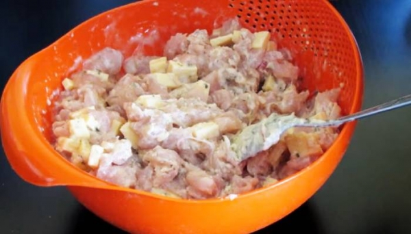 Куриные рубленные котлеты — самые вкусные рецепты на сковороде
Куриные рубленные котлеты — самые вкусные рецепты на сковороде