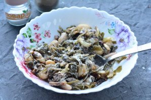 Салат с морской капустой и грибами