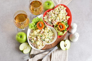 Салат с ветчиной и яйцами Салат с ветчиной и яйцами