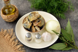 Рапаны жареные с луком Рапаны жареные с луком