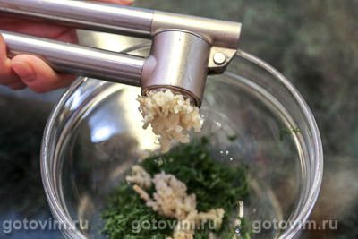 Плетеный хлеб с чесноком и укропом (без яиц и молока)