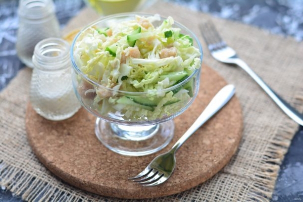 Салат с пекинской капустой для похудения Салат с пекинской капустой для похудения