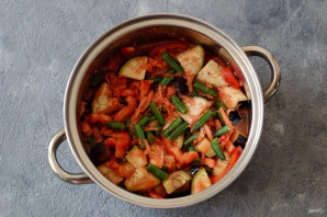 Стручковая фасоль с баклажанами на зиму Стручковая фасоль с баклажанами на зиму