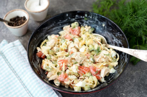 Салат "Нежный" с курицей Салат "Нежный" с курицей