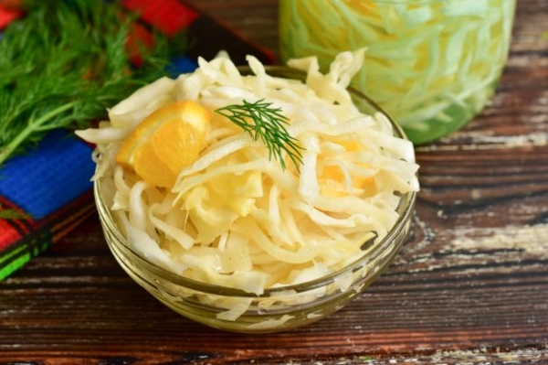 Квашеная капуста с апельсином Квашеная капуста с апельсином