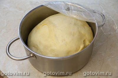 Пасхальный венок с грецкими орехами и корицей Пасхальный венок с грецкими орехами и корицей