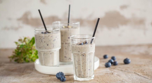 Смузи с авокадо, бананом и семенами чиа, пошаговый рецепт с фото