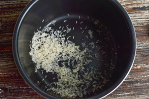 Рис с изюмом в мультиварке Рис с изюмом в мультиварке