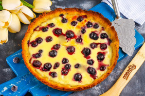 Пирог с голубикой и сметанной заливкой Пирог с голубикой и сметанной заливкой