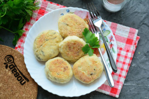 Котлеты с солеными огурцами Котлеты с солеными огурцами