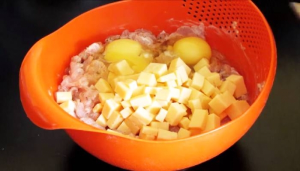 Куриные рубленные котлеты — самые вкусные рецепты на сковороде
Куриные рубленные котлеты — самые вкусные рецепты на сковороде