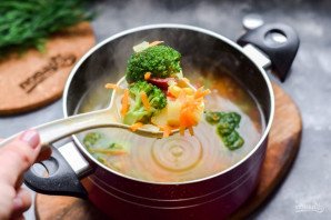 Суп с брокколи и кукурузой Суп с брокколи и кукурузой