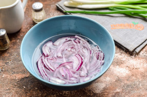 Закуска из помидоров и лука к шашлыку Закуска из помидоров и лука к шашлыку