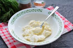 Бутерброды с рикоттой и красной рыбой Бутерброды с рикоттой и красной рыбой