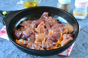 Перловка с куриной печенью Перловка с куриной печенью