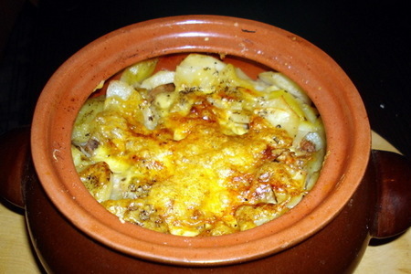 Картошка в горшочках с мясом Картошка в горшочках с мясом