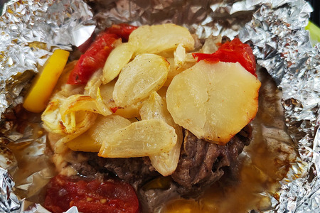 Мясо с овощами в фольге Мясо с овощами в фольге