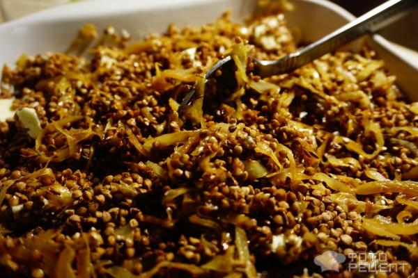 Рецепт: Гречневый бигос с индейкой - со свежей капустой Рецепт: Гречневый бигос с индейкой - со свежей капустой