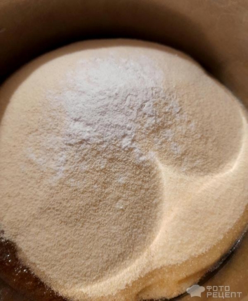 Рецепт: Коврижка постная с вареньем - С домашним яблочным вареньем. По вкусу как шарлотка. Постный рецепт.