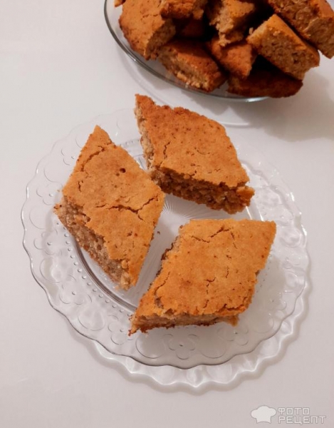 Рецепт: Коврижка постная с вареньем - С домашним яблочным вареньем. По вкусу как шарлотка. Постный рецепт.