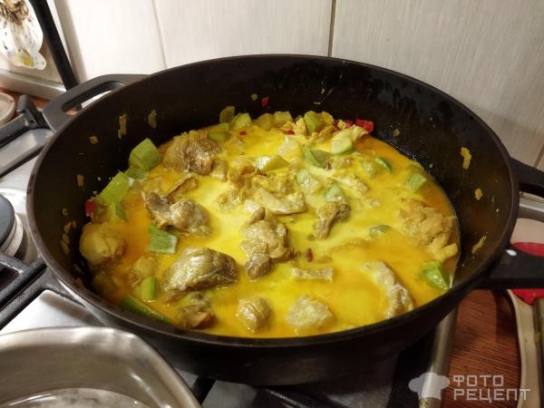 Рецепт: Курица карри с овощами - кабачками и ананасами Рецепт: Курица карри с овощами - кабачками и ананасами