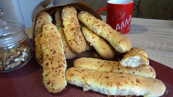 Рецепт: Мини багеты с обсыпкой из сыра и колбасы - Любимый хлебушек и детей и взрослых. Рецепт: Мини багеты с обсыпкой из сыра и колбасы - Любимый хлебушек и детей и взрослых.